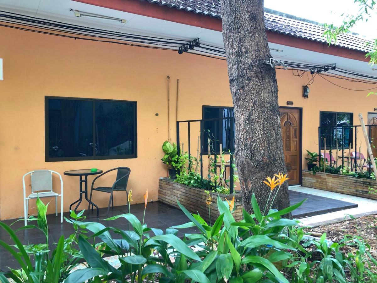 Fairtex Residence Pattaya Bagian luar foto